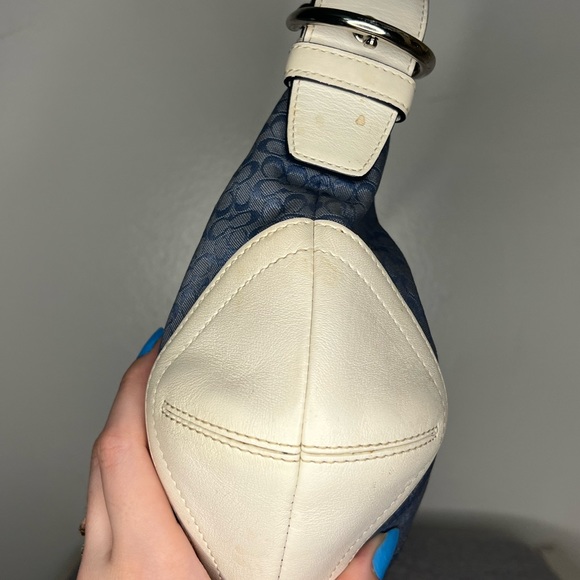 Sold Coach Icy Blue Hobo Bag EUC (Rare) - Picture 5 of 9